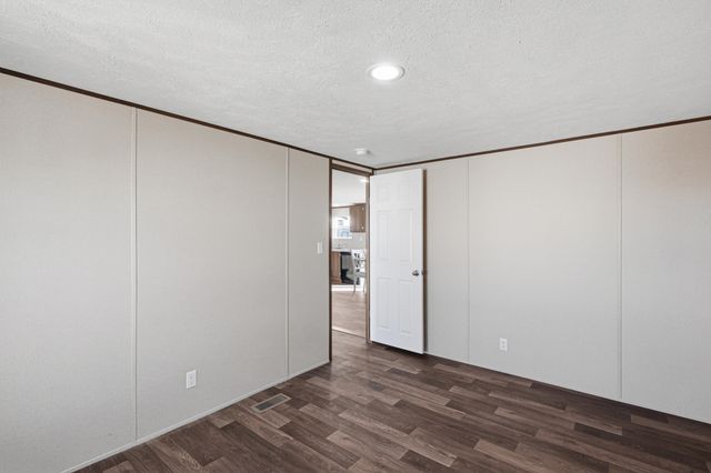 400 Perizite Street, Belen, NM 87002