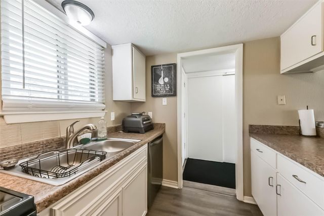 15919 Golf Club Drive 215, Crosby, TX 77532