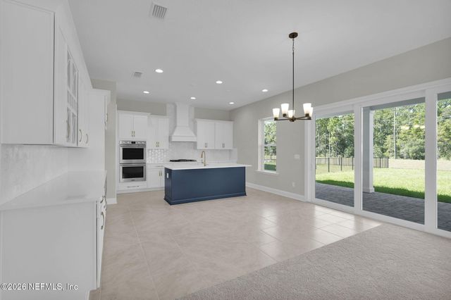 12156 MARIPOSA Avenue, Jacksonville, FL 32256