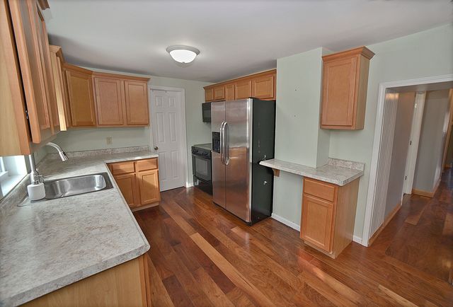 713 E Superior Street, Ottawa, IL 61350