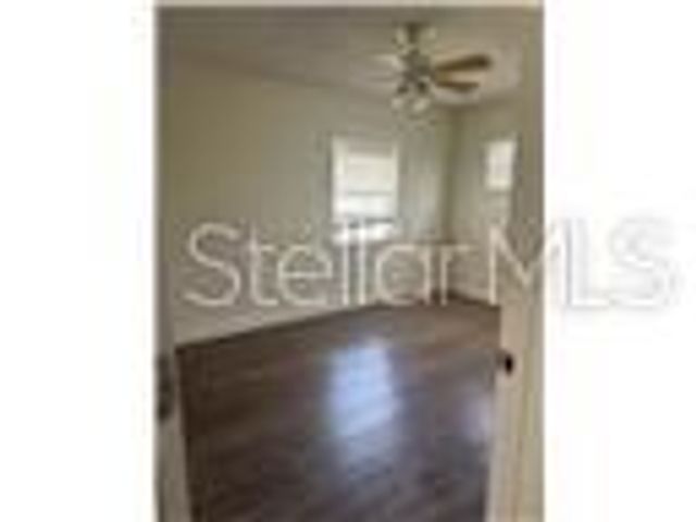 1017 E 1ST AVENUE, Mount Dora, FL 32757