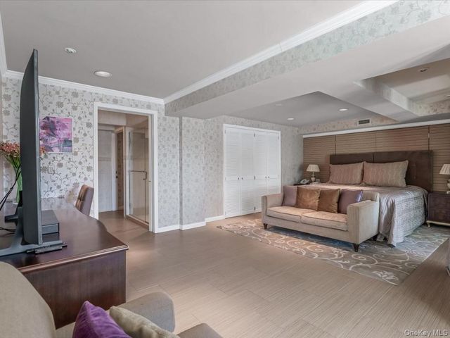19 Mallard Drive, Lloyd Harbor, NY 11743
