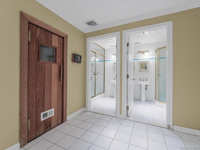 19 Mallard Drive, Lloyd Harbor, NY 11743