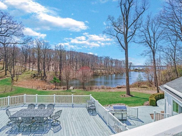19 Mallard Drive, Lloyd Harbor, NY 11743