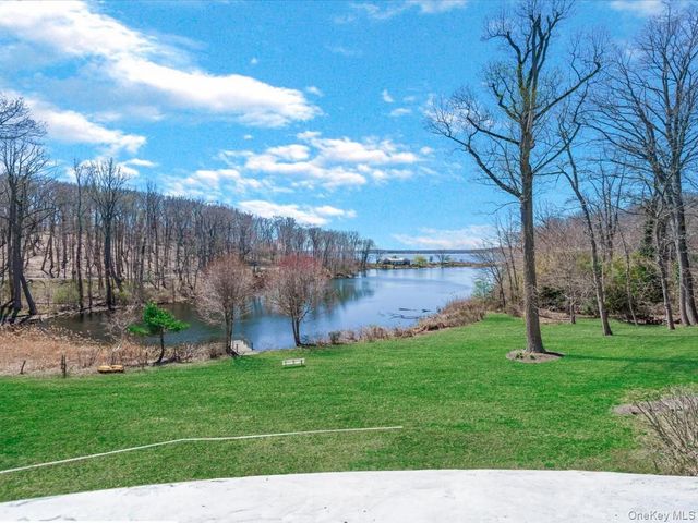 19 Mallard Drive, Lloyd Harbor, NY 11743