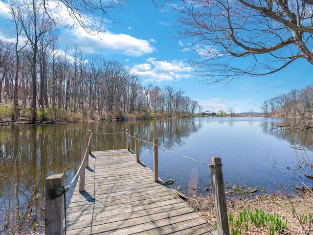 19 Mallard Drive, Lloyd Harbor, NY 11743