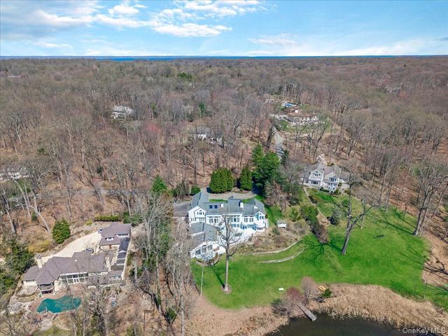 19 Mallard Drive, Lloyd Harbor, NY 11743