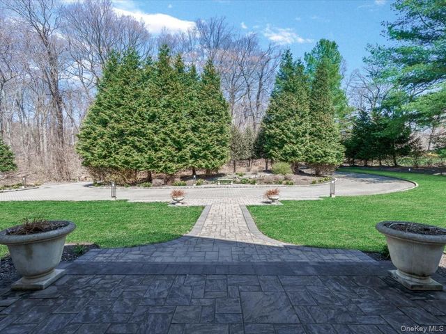 19 Mallard Drive, Lloyd Harbor, NY 11743