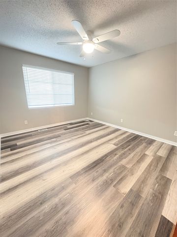 4425 Mills Civic Parkway 1304, West Des Moines, IA 50265