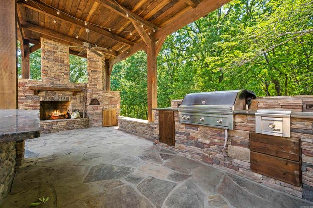 239 Kike Acres Road, Searcy, AR 72143