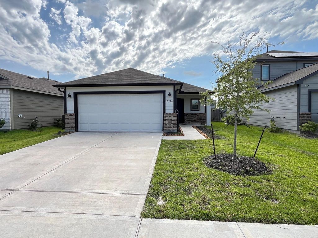 10526 Vinca Minor Lane, Houston, TX 77016