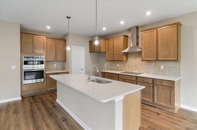 2552 Golden Leaf Drive, Beavercreek, OH 45431