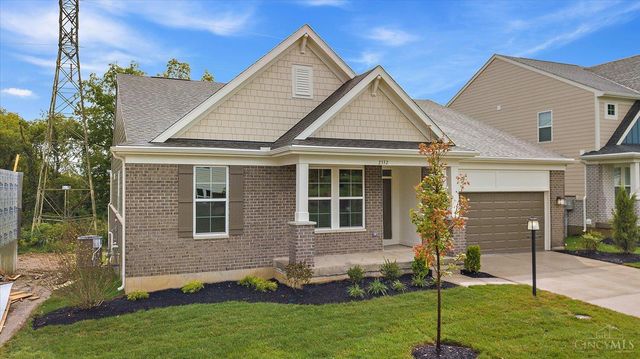 2552 Golden Leaf Drive, Beavercreek, OH 45431
