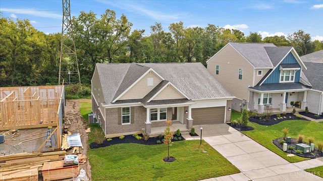 2552 Golden Leaf Drive, Beavercreek, OH 45431