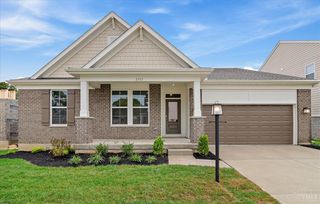 2552 Golden Leaf Drive, Beavercreek, OH 45431