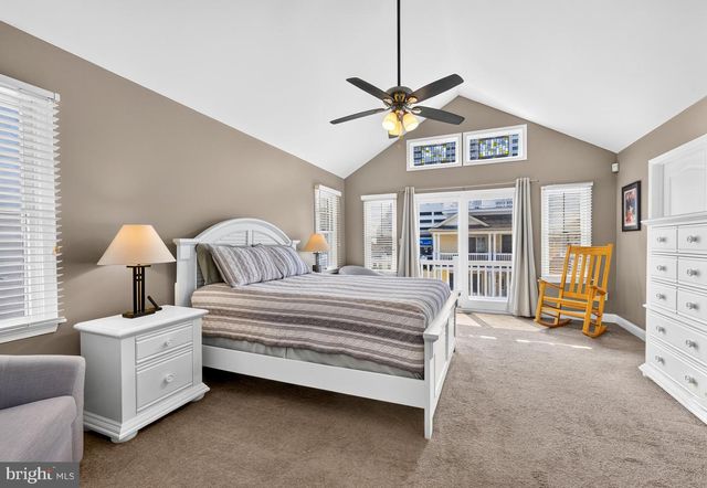 105 SUNRISE AVE, Atlantic City, NJ 08401