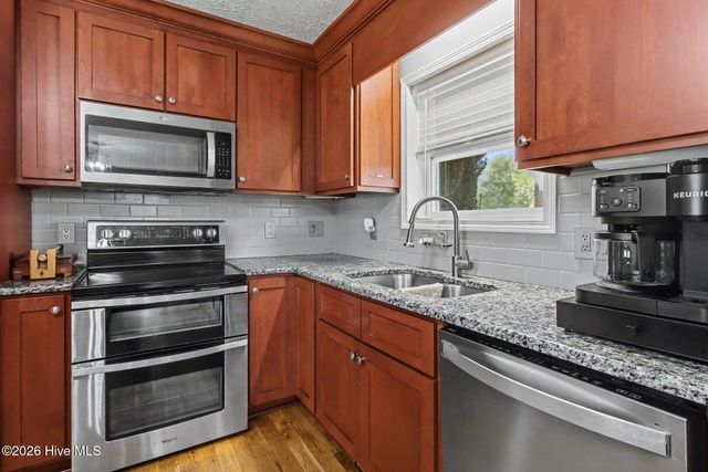 6370 Honey Hill Road, Hallsboro, NC 28442