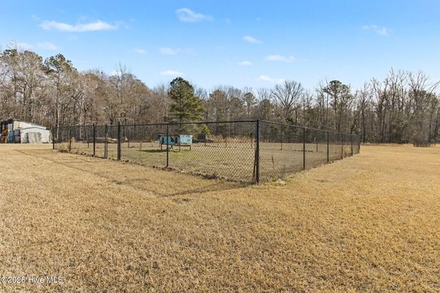 6370 Honey Hill Road, Hallsboro, NC 28442