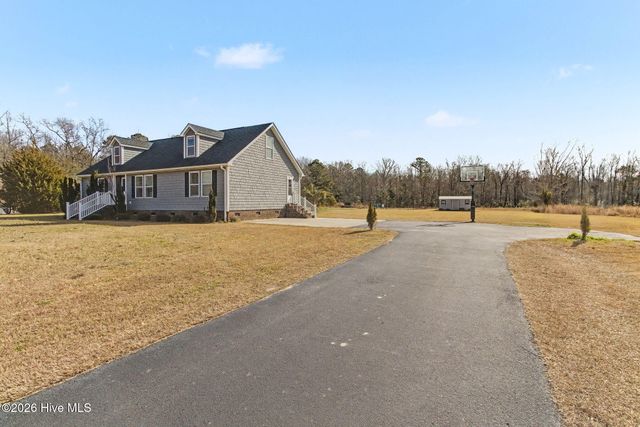 6370 Honey Hill Road, Hallsboro, NC 28442