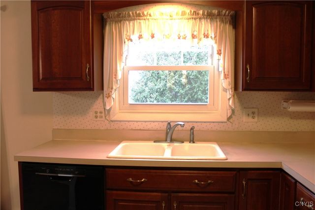 814 East Avenue, Rome, NY 13440