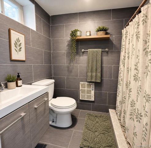 254 Park Avenue, Freeport, NY 11520
