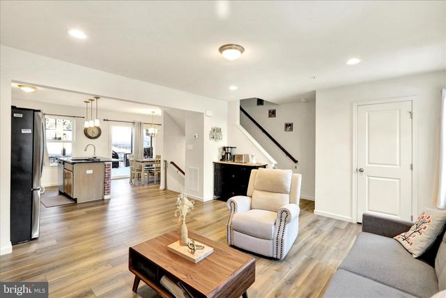 17 HAWLEY CT, Reading, PA 19606