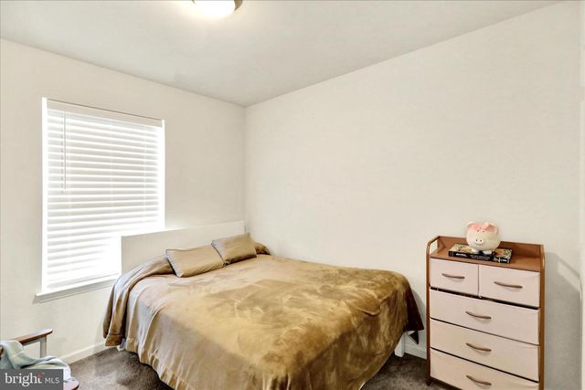 17 HAWLEY CT, Reading, PA 19606