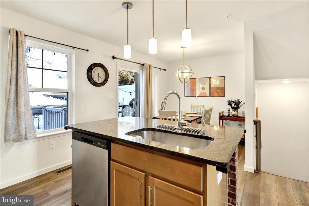 17 HAWLEY CT, Reading, PA 19606