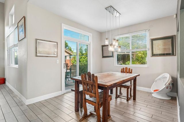 6190 Fieldale Dr, Elk Grove, CA 95758