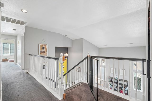 6190 Fieldale Dr, Elk Grove, CA 95758
