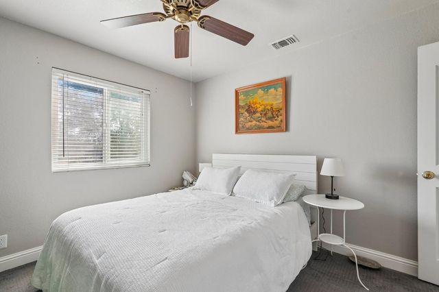 6190 Fieldale Dr, Elk Grove, CA 95758