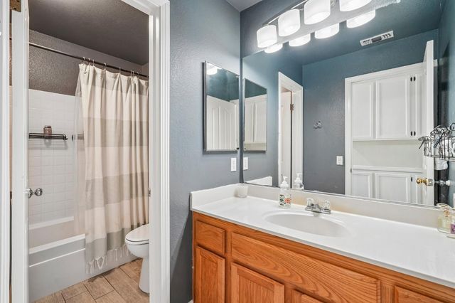6190 Fieldale Dr, Elk Grove, CA 95758