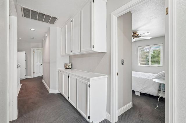 6190 Fieldale Dr, Elk Grove, CA 95758