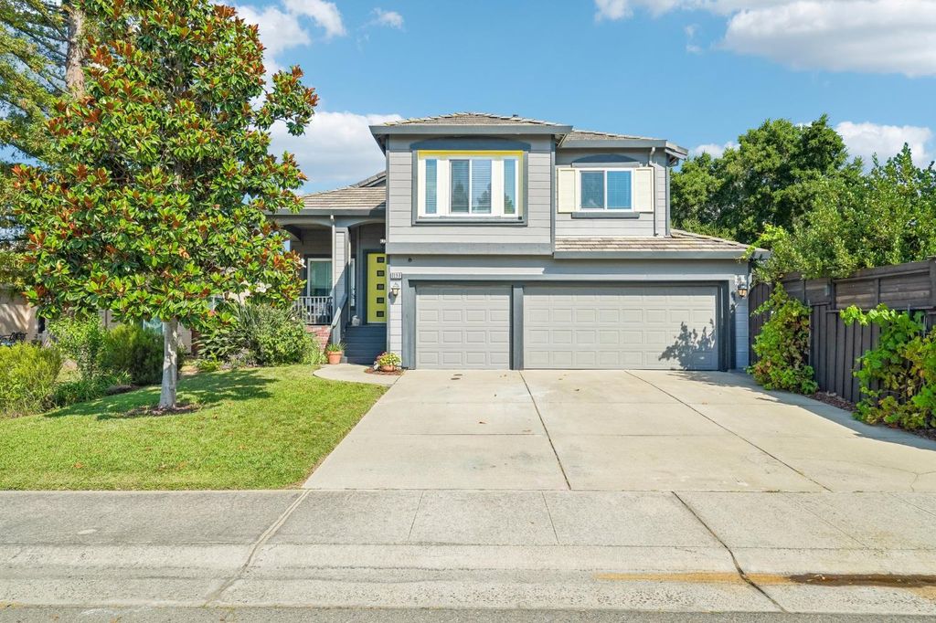 6190 Fieldale Dr, Elk Grove, CA 95758