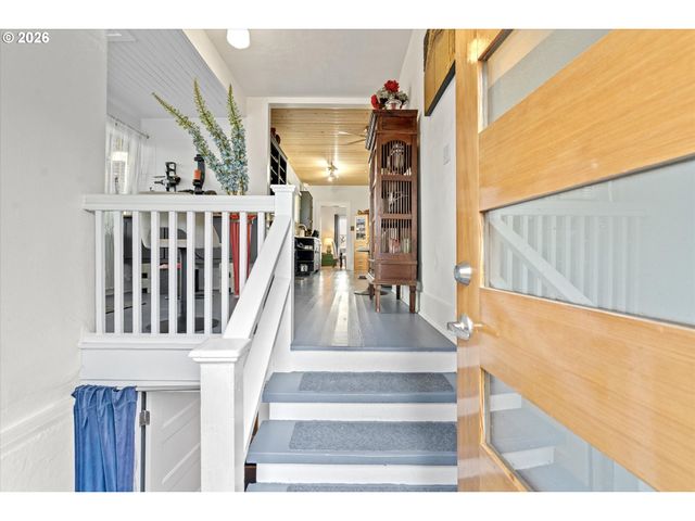 44409 Sw KNIGHT Rd, Gaston, OR 97119