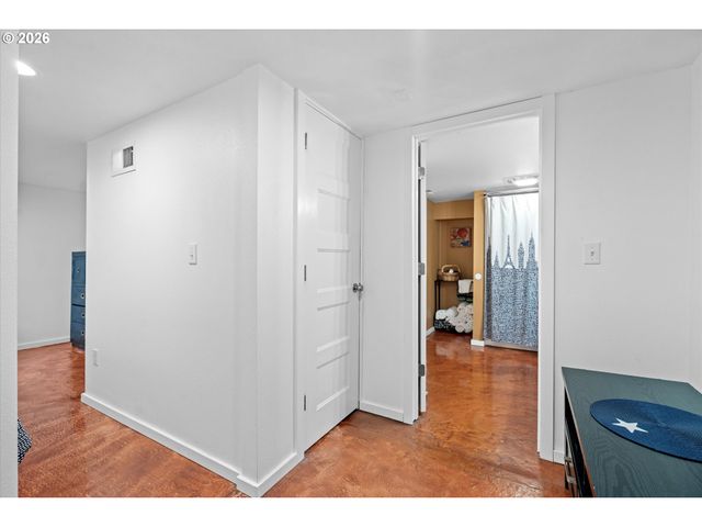 44409 Sw KNIGHT Rd, Gaston, OR 97119