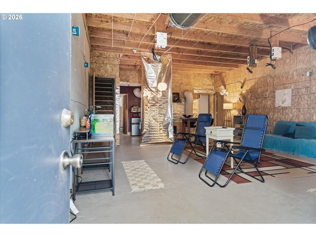 44409 Sw KNIGHT Rd, Gaston, OR 97119