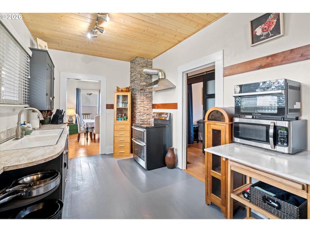 44409 Sw KNIGHT Rd, Gaston, OR 97119