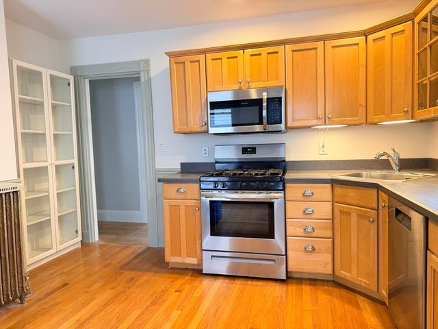 38 Harvard Street 2, Somerville, MA 02143