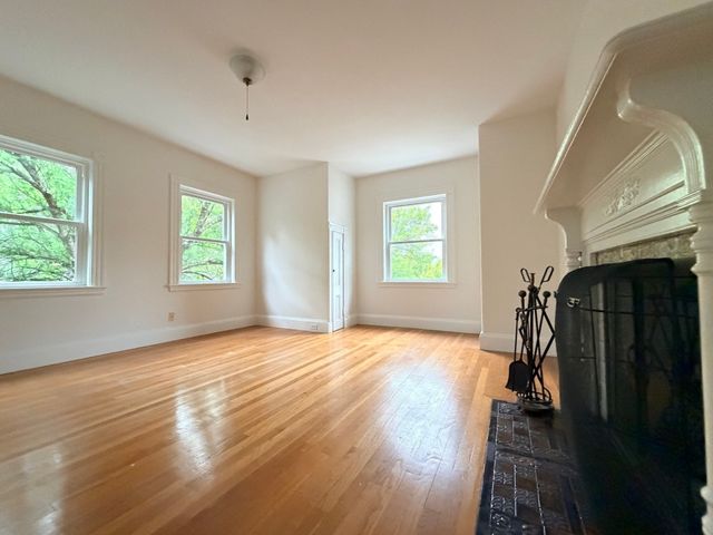 38 Harvard Street 2, Somerville, MA 02143