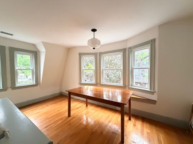 38 Harvard Street 2, Somerville, MA 02143