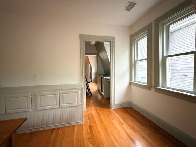 38 Harvard Street 2, Somerville, MA 02143