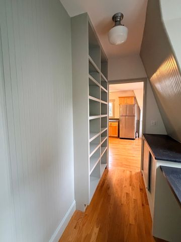 38 Harvard Street 2, Somerville, MA 02143
