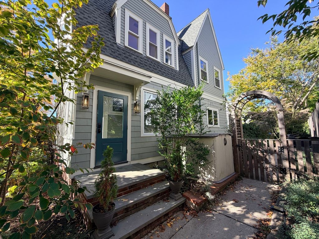 38 Harvard Street 2, Somerville, MA 02143