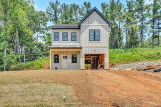 300 ANDERSON ST, Rocky Mount, VA 24151