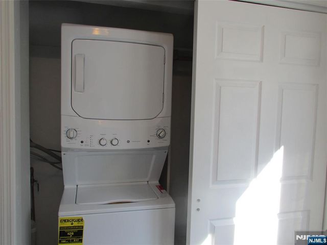 360 Ridge Road 1, Lyndhurst, NJ 07071