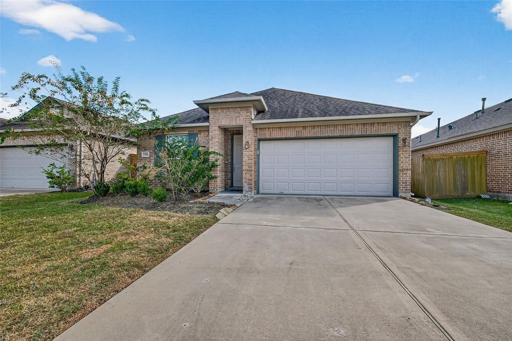 1916 Acklen Run Drive, Rosharon, TX 77583