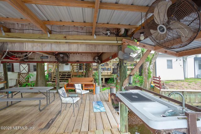 153 SMITH Lane, Satsuma, FL 32189