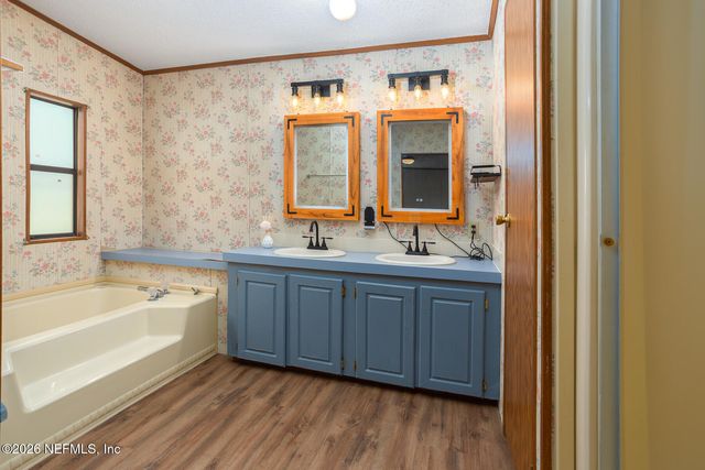 153 SMITH Lane, Satsuma, FL 32189