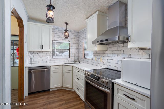 153 SMITH Lane, Satsuma, FL 32189